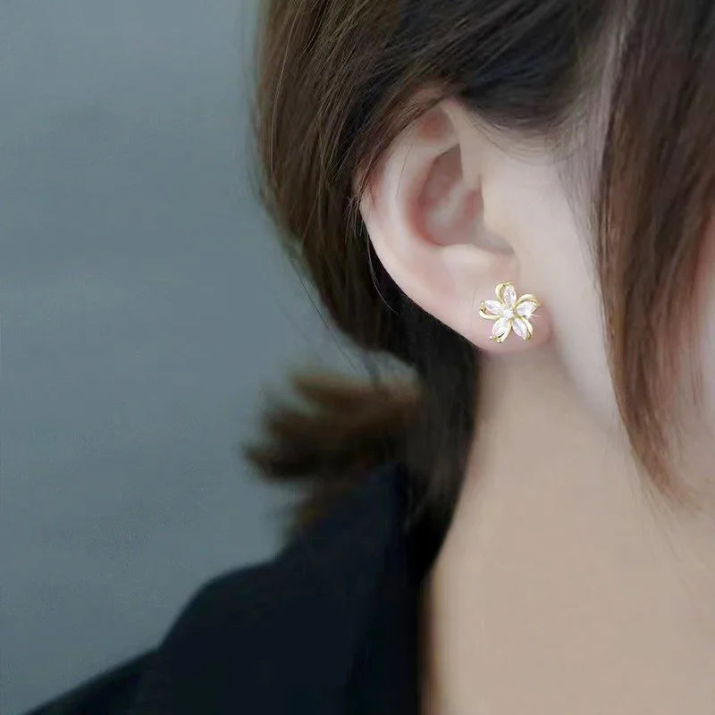 Dainty Flower Stud Earrings for Women Piercing Cartilage Ear Ring Cute Zircon Gold Color Women's Aesthetic Jewelry Gift