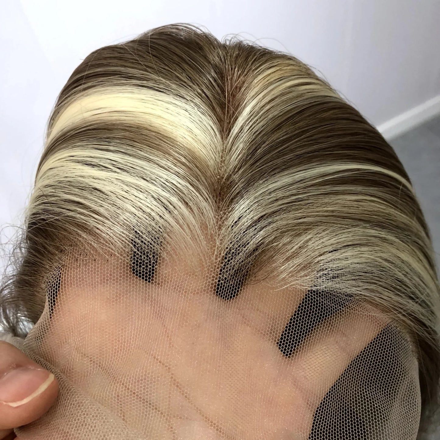 Brown Wig with Ash Blonde Highlights Synthetic Hair Long Wavy Loose Body Wave Streaks Money Piece 13X4 Frontal Wigs for Women