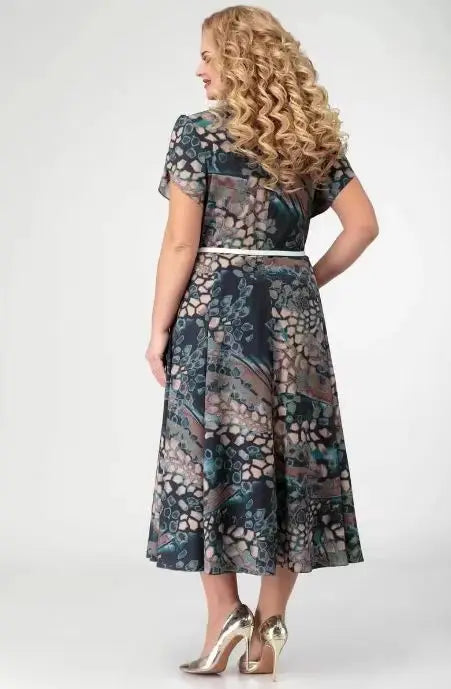 Plus size European and American oversized women's two-piece set with elegant heavy-duty design, printed dress with 3/4 sleeves