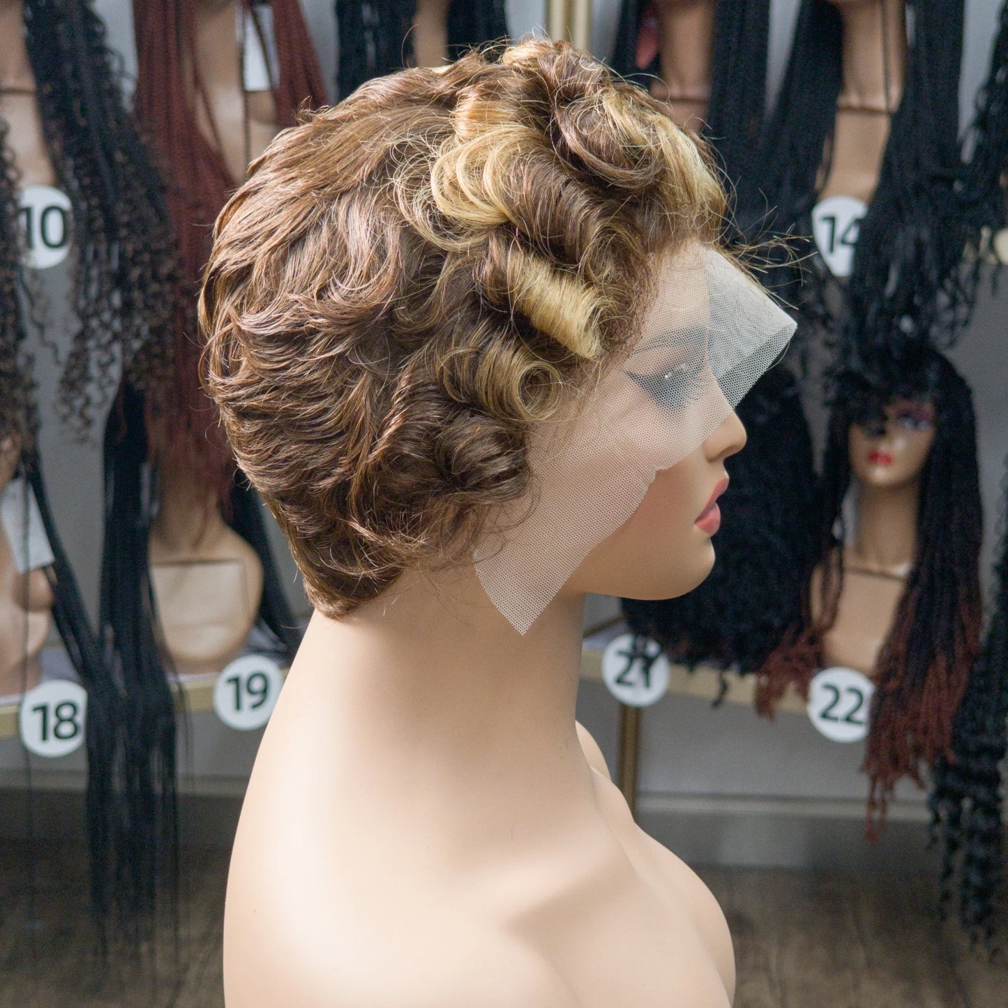 Natural Color 180% Density Pixie Cut Curly Wigs 13x4 Transparent Lace Frontal Wigs Brazilian Human Hair Bouncy Curly Bob Wig 1B#