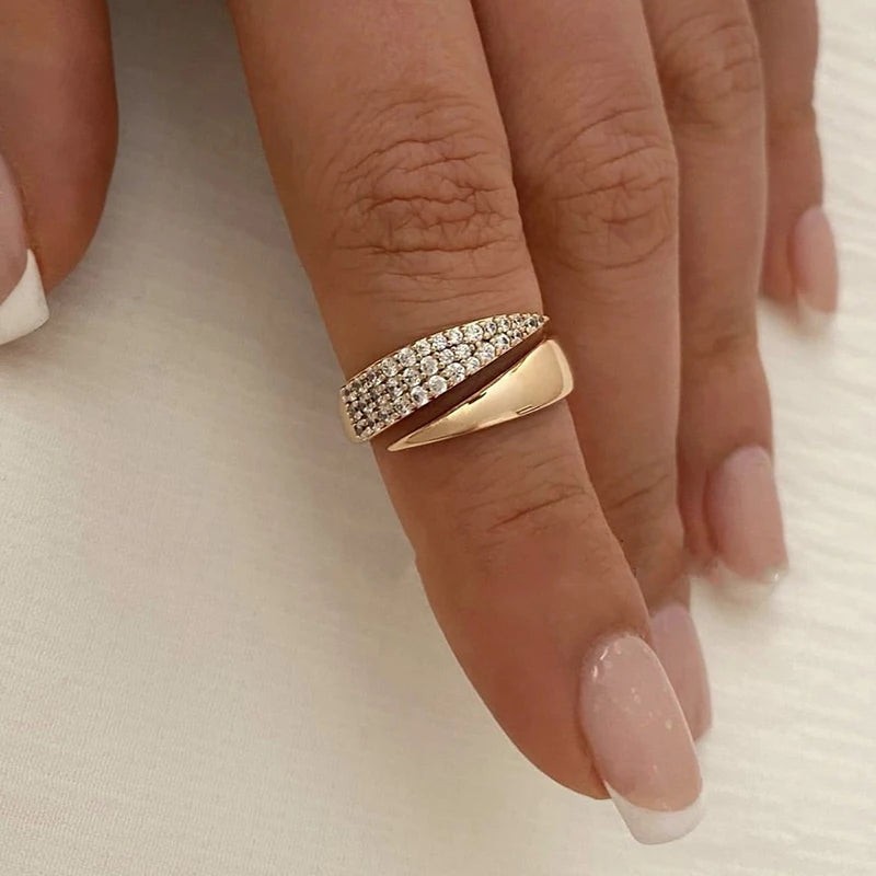 2025 New Stainless Steel 18 K Golden Plated Sun Rings for Women Natural Stone Inlaid in Hollow Metal Texture Ring Trendy Jewelry