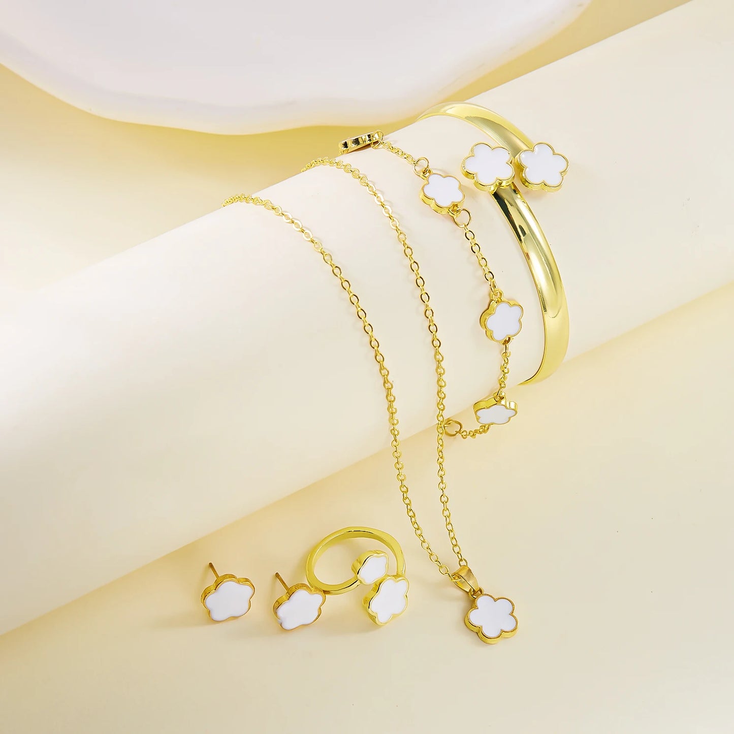 5pcs/set Colorful Enamel Plum Blossom Bracelets for Women Lucky Five Leaf Flower Necklace Earring Elegance Party Jewelry Gifts