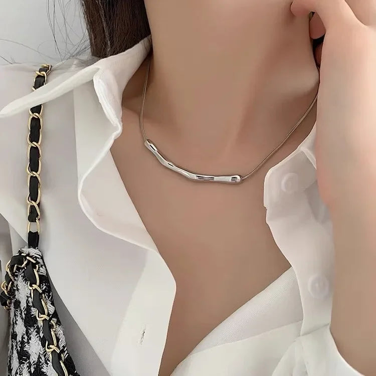European and American Fashion Simple Stainless steel Gold Color Collarbone Chain For Women’s Fashion Short Necklaces Jewelry New