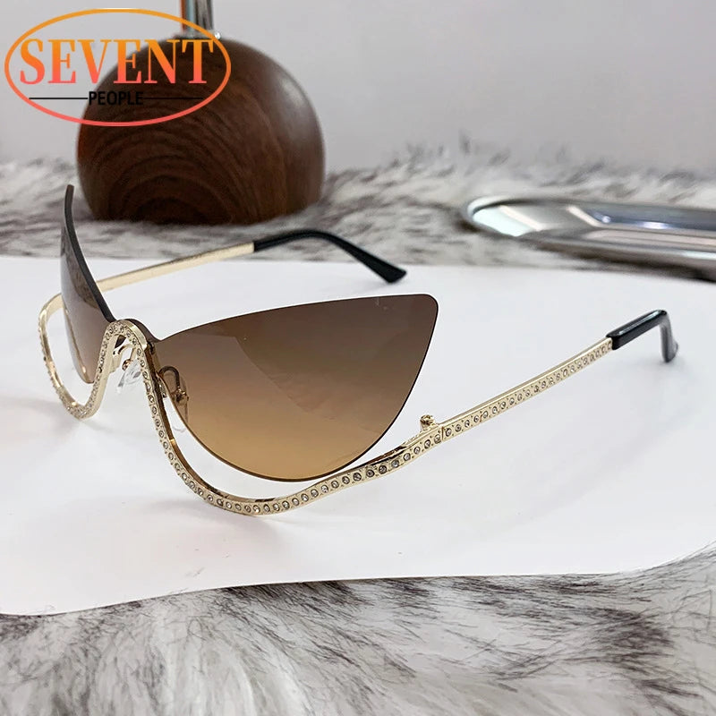 Sexy Cat Eye Rhinestone Rimless Sunglasses Women 2025 Luxury Brand Retro Metal Frame Punk Sun Glasses For Ladies Trendy Shades