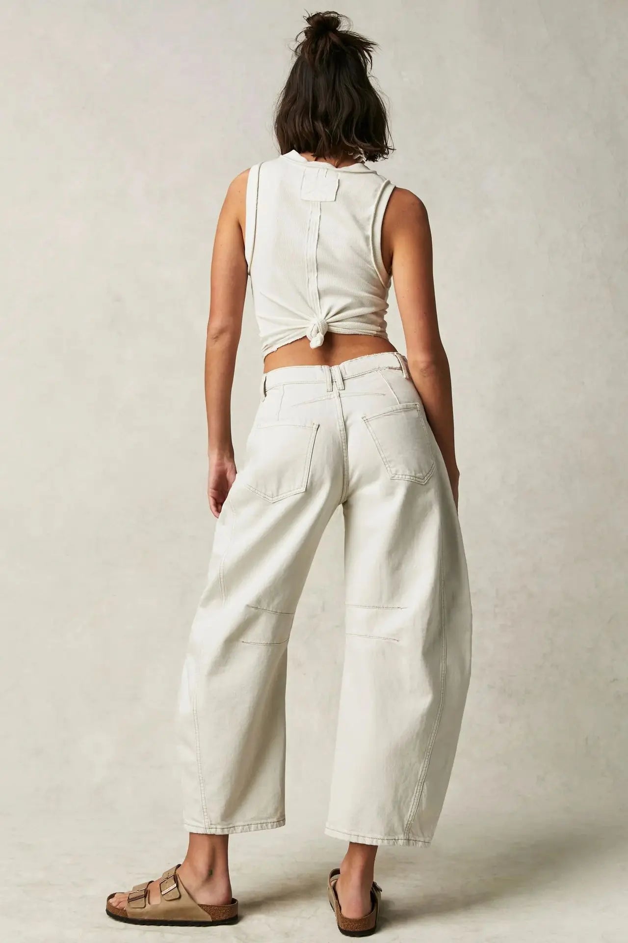 European and American Women's Casual Loose Mid Rise Jeans Trendy Loose Denim Pants Straight Leg Pants Round Neck Jeans Clothes
