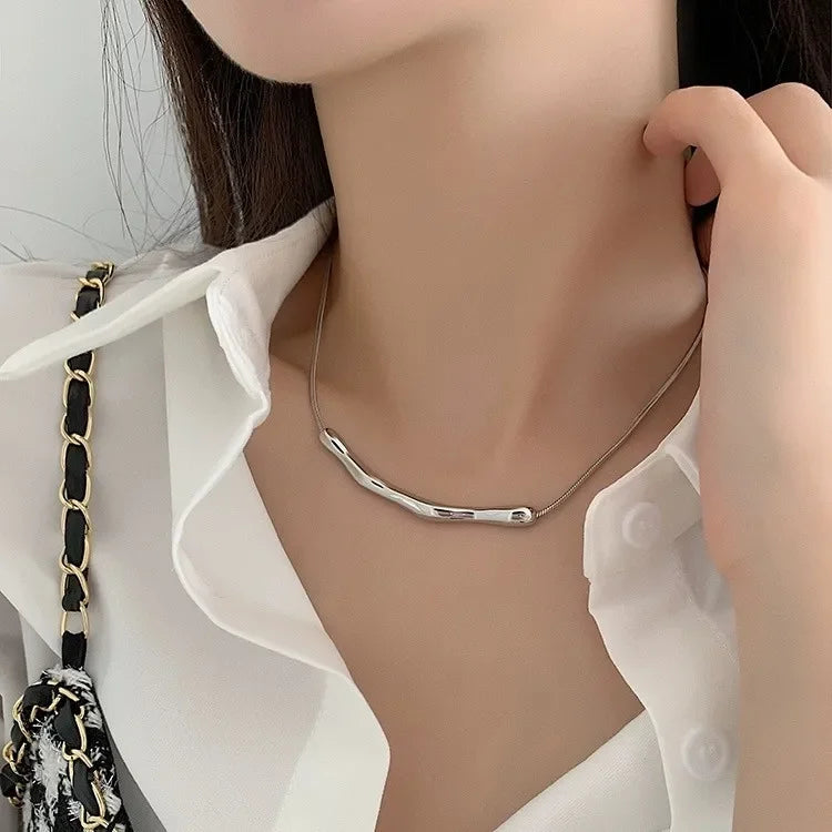 European and American Fashion Simple Stainless steel Gold Color Collarbone Chain For Women’s Fashion Short Necklaces Jewelry New