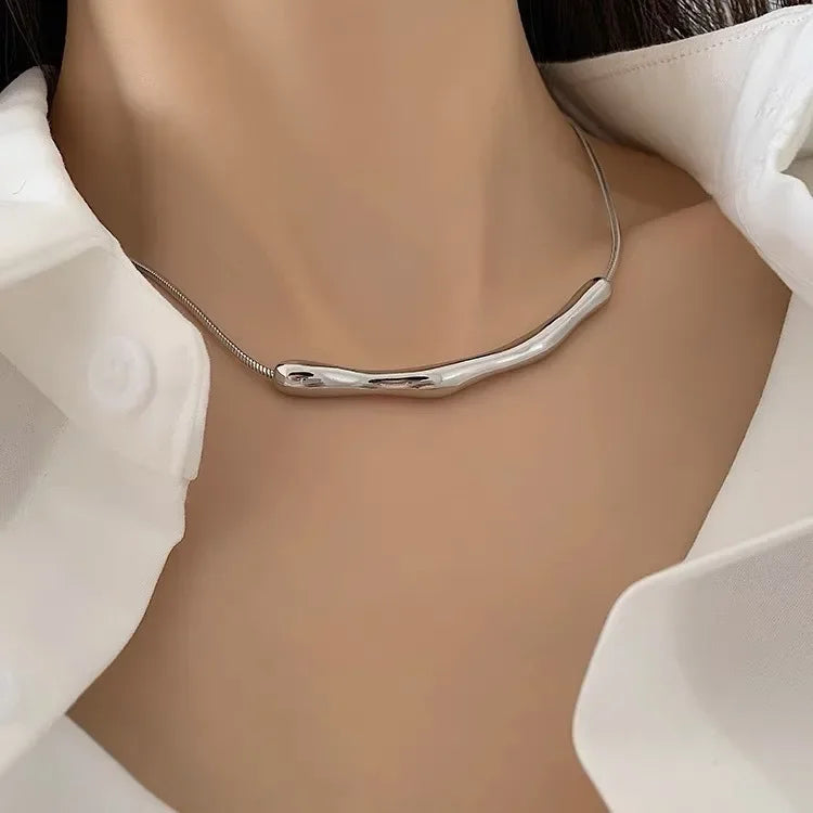 European and American Fashion Simple Stainless steel Gold Color Collarbone Chain For Women’s Fashion Short Necklaces Jewelry New