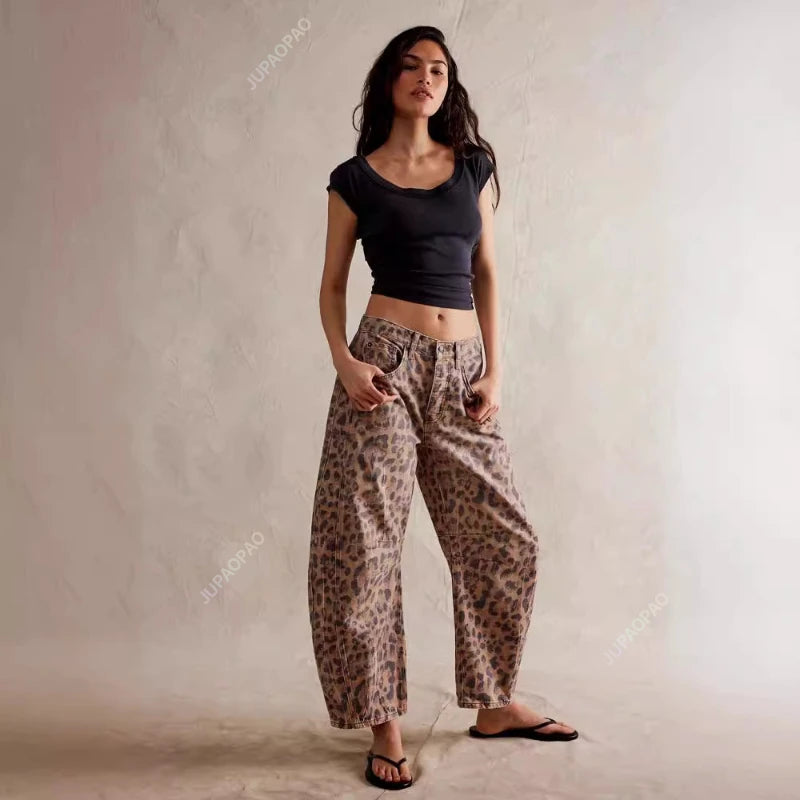 European and American Women's Casual Loose Mid Rise Jeans Trendy Loose Denim Pants Straight Leg Pants Round Neck Jeans Clothes