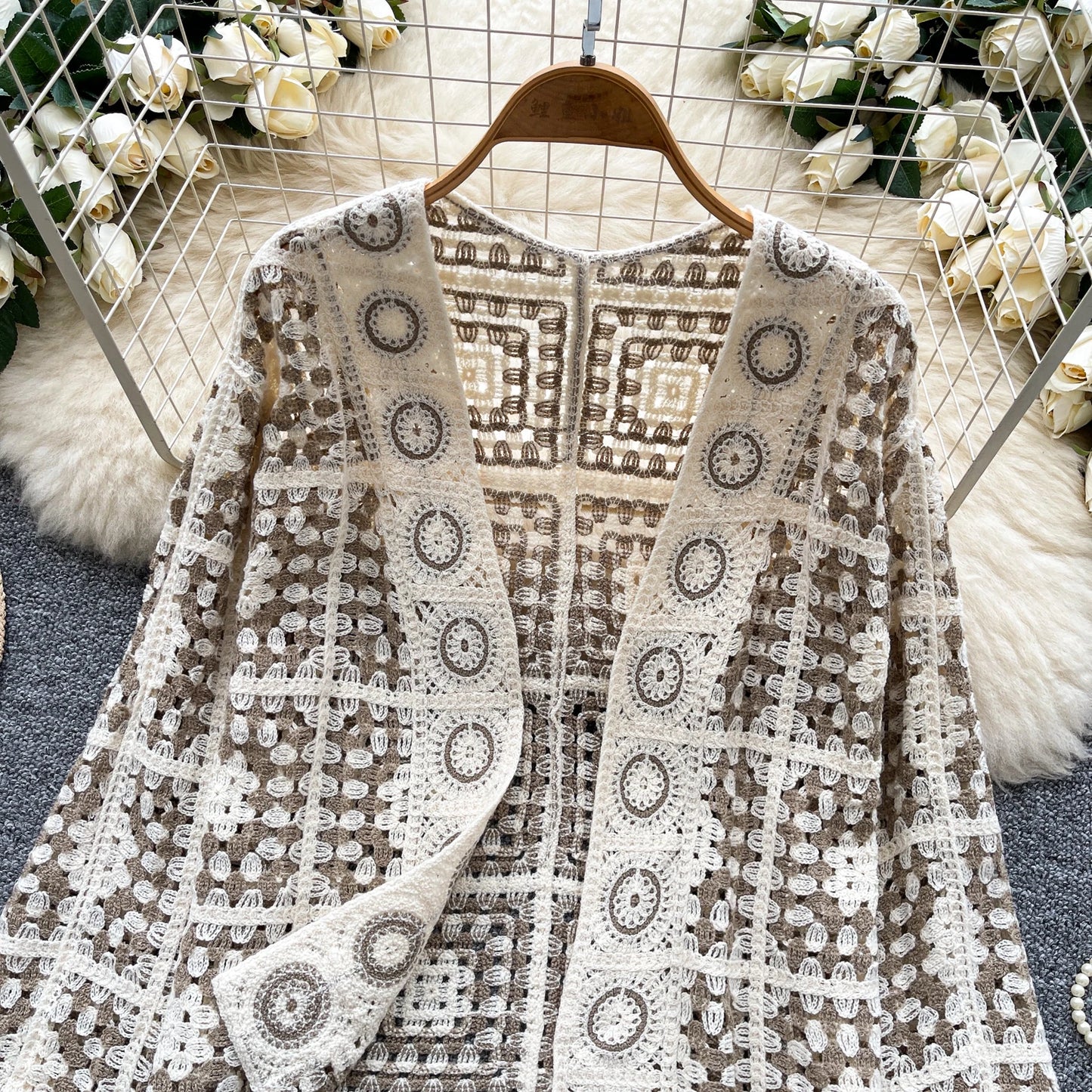 SINGREINY Vintage Boho Loose Plaid Cardigans Female Long Sleeves Hook Flower Hollow Tops 2025 Vacation Sunscreen Casual Shirt
