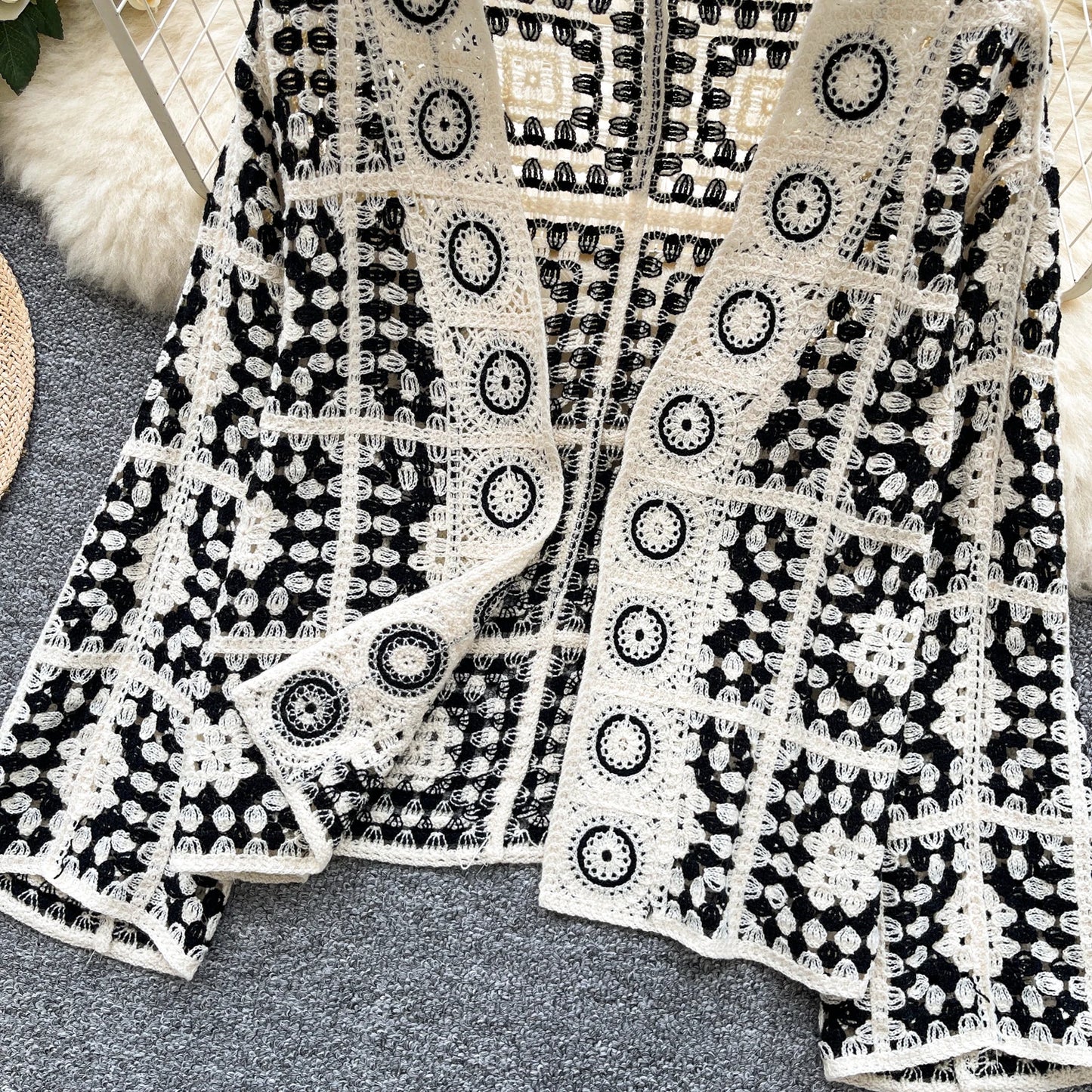 SINGREINY Vintage Boho Loose Plaid Cardigans Female Long Sleeves Hook Flower Hollow Tops 2025 Vacation Sunscreen Casual Shirt