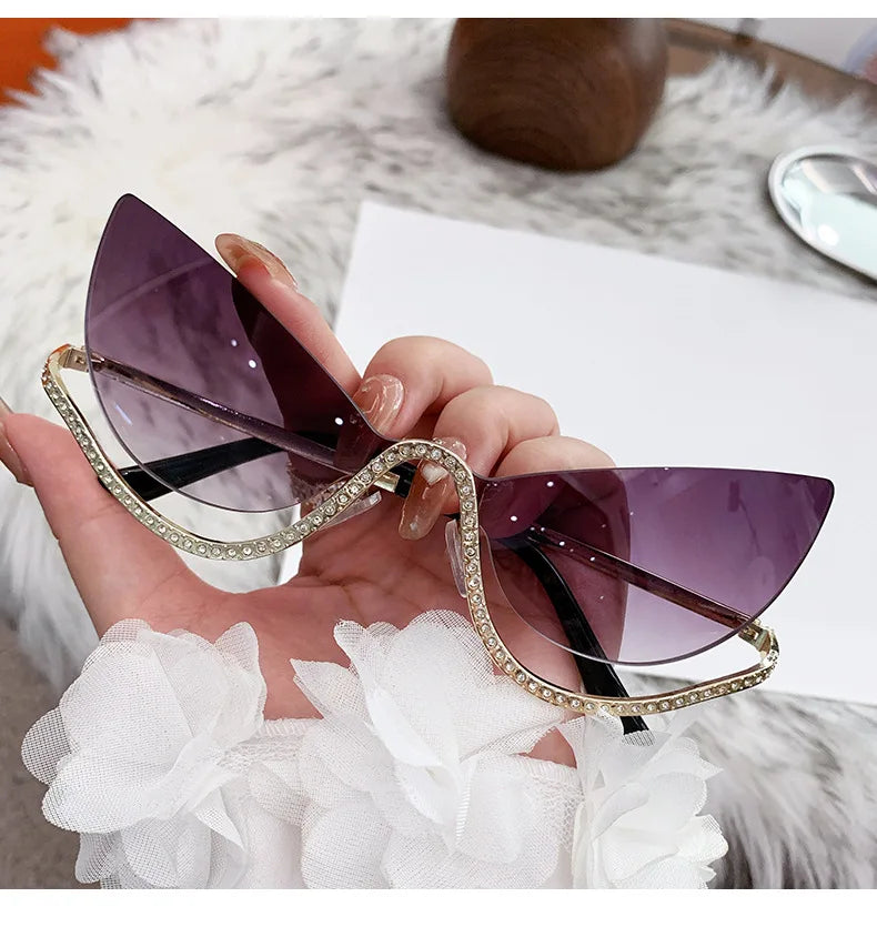 Sexy Cat Eye Rhinestone Rimless Sunglasses Women 2025 Luxury Brand Retro Metal Frame Punk Sun Glasses For Ladies Trendy Shades