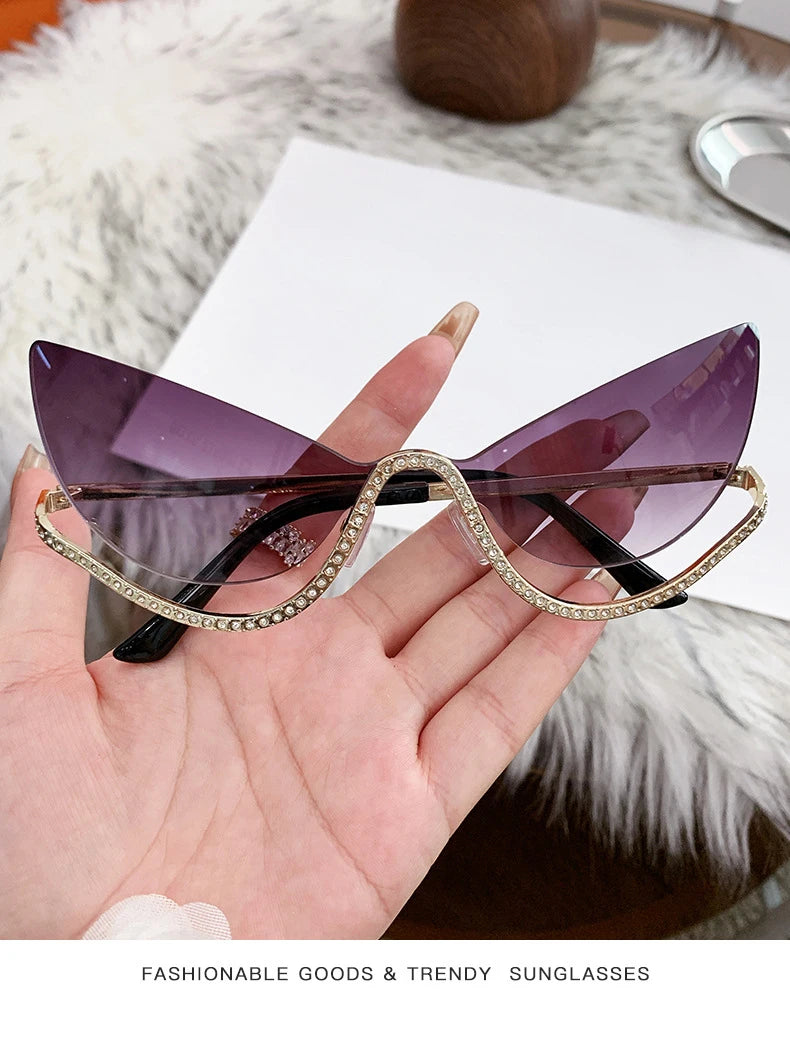 Sexy Cat Eye Rhinestone Rimless Sunglasses Women 2025 Luxury Brand Retro Metal Frame Punk Sun Glasses For Ladies Trendy Shades