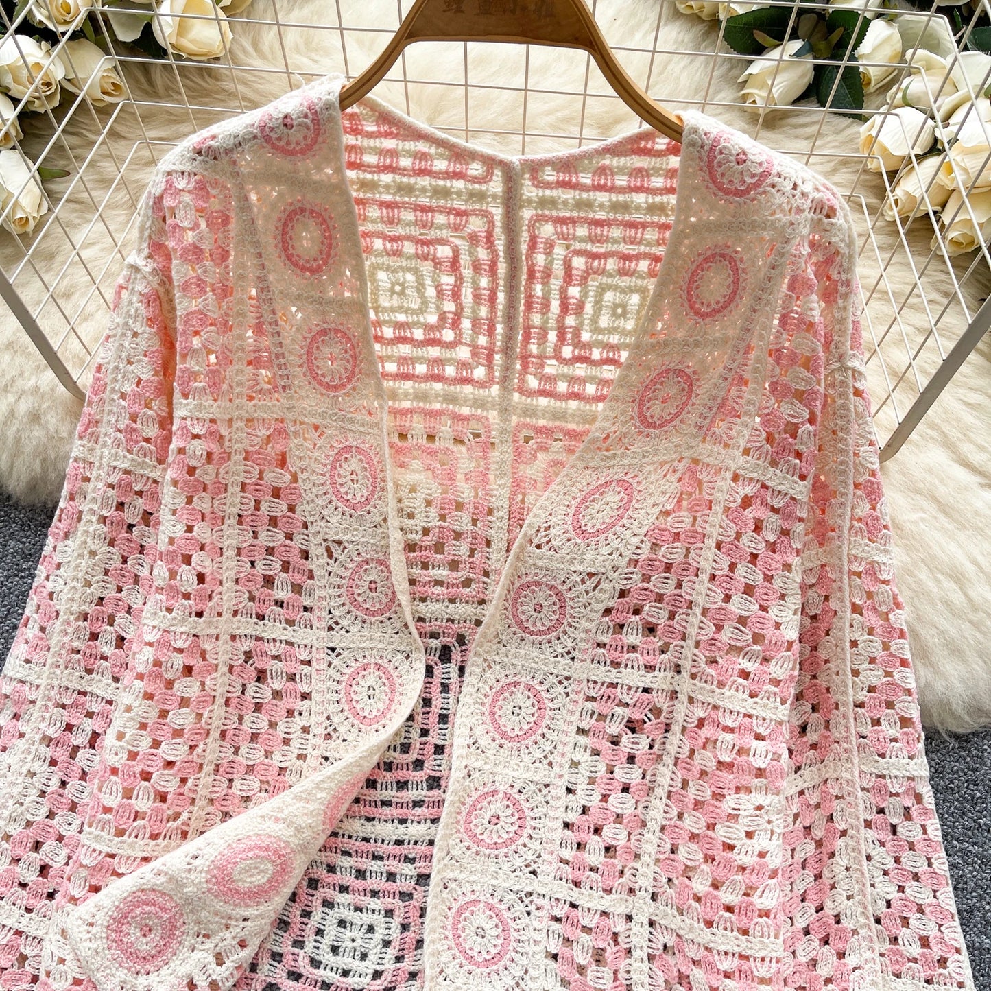 SINGREINY Vintage Boho Loose Plaid Cardigans Female Long Sleeves Hook Flower Hollow Tops 2025 Vacation Sunscreen Casual Shirt