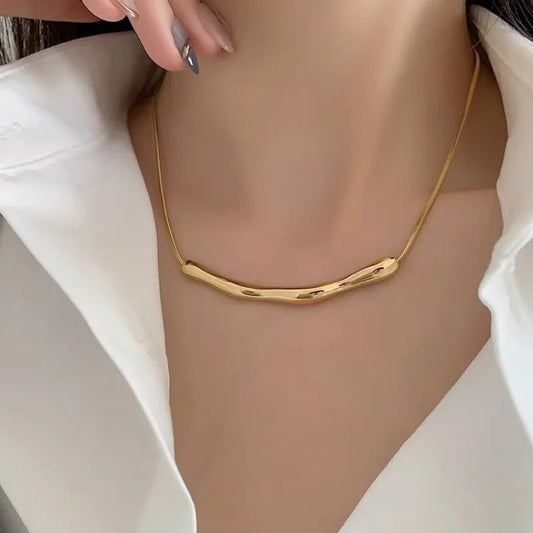 European and American Fashion Simple Stainless steel Gold Color Collarbone Chain For Women’s Fashion Short Necklaces Jewelry New