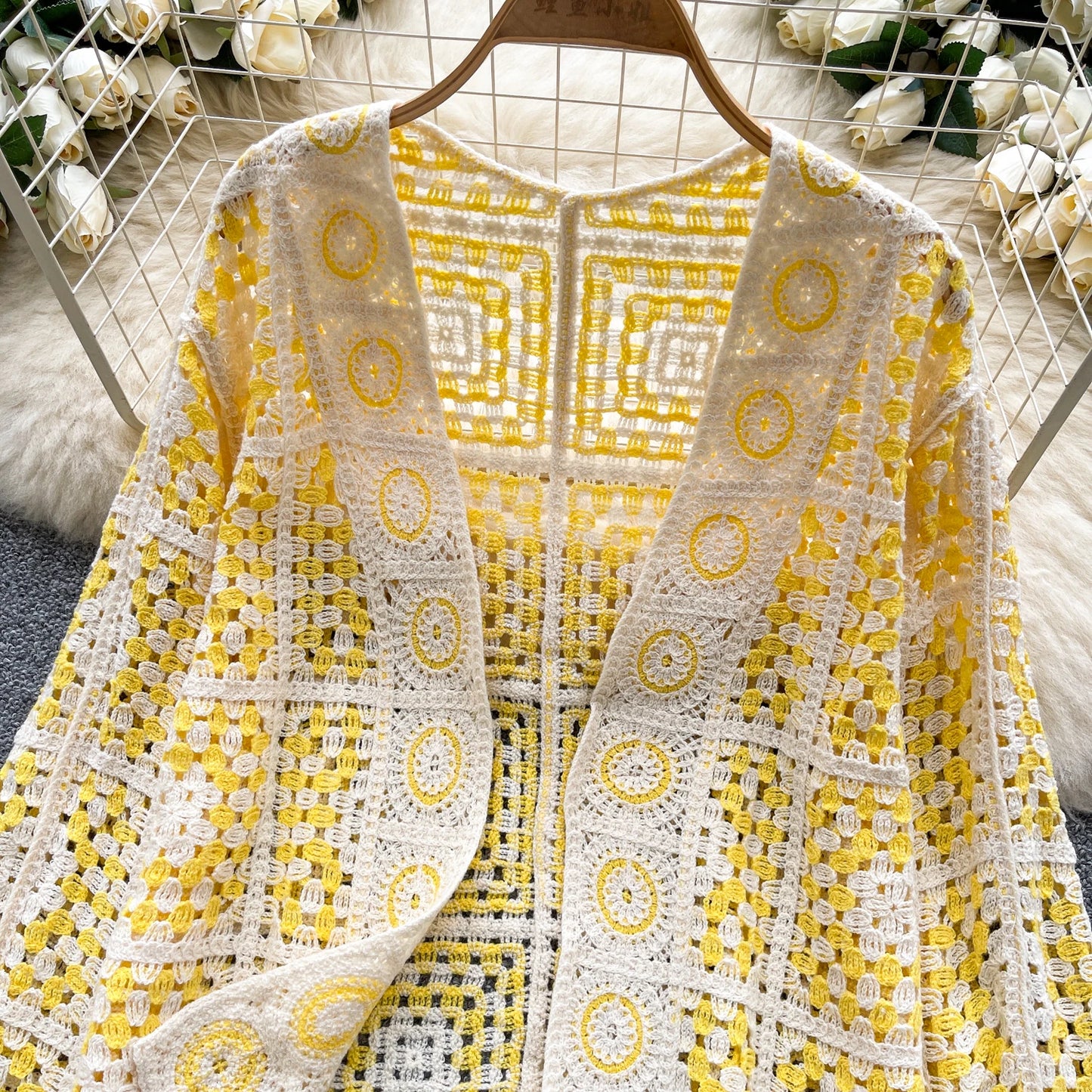 SINGREINY Vintage Boho Loose Plaid Cardigans Female Long Sleeves Hook Flower Hollow Tops 2025 Vacation Sunscreen Casual Shirt